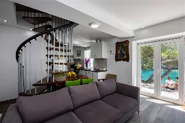 Pet-friendly 2-Bedroom Holiday House in Mali Lošinj
