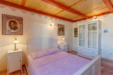 Apartment in Mali Lošinj for 8 Guests (Pet-friendly)