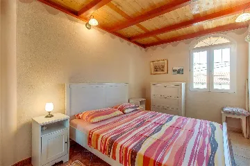 Apartment in Mali Lošinj for 8 Guests (Pet-friendly)