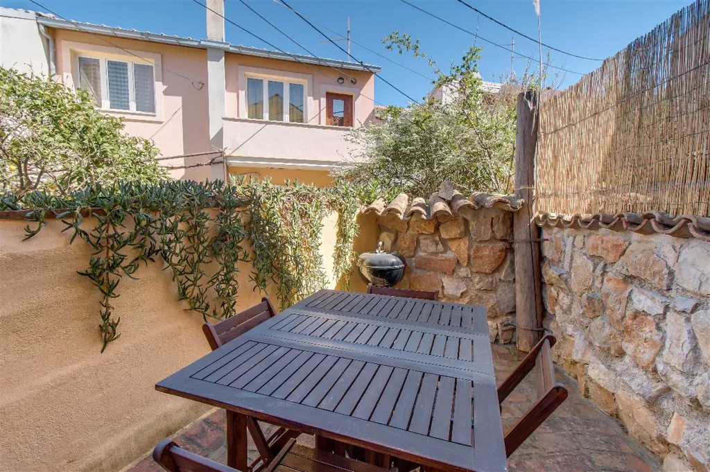 Apartment in Mali Lošinj for 8 Guests (Pet-friendly)