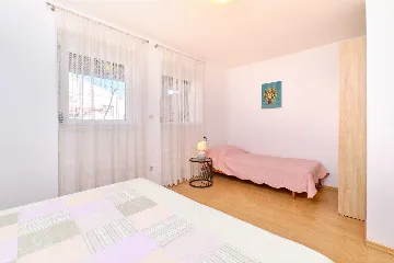 1-Bedroom Apartment in Mali Lošinj for Up to 3