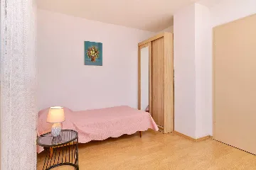 1-Bedroom Apartment in Mali Lošinj for Up to 3