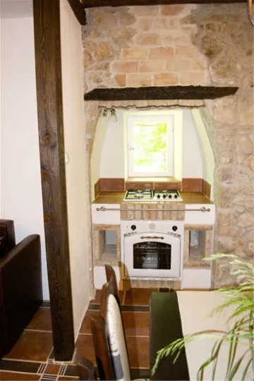 Veli Lošinj 2-Bedroom Apartment for 4 Guests