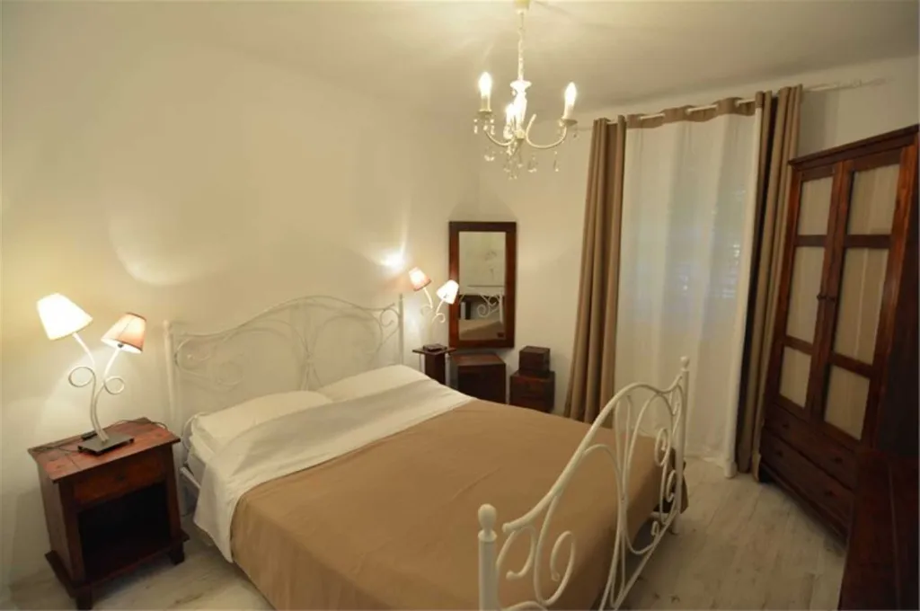 Veli Lošinj 2-Bedroom Apartment for 4 Guests