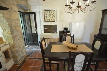 Veli Lošinj 2-Bedroom Apartment for 4 Guests