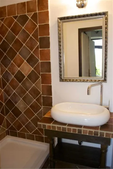 Veli Lošinj 2-Bedroom Apartment for 4 Guests