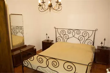 Veli Lošinj 2-Bedroom Apartment for 4 Guests