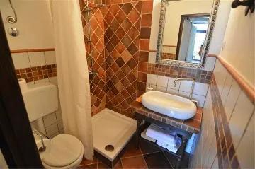 Veli Lošinj 2-Bedroom Apartment for 4 Guests