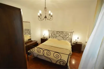 Veli Lošinj 2-Bedroom Apartment for 4 Guests