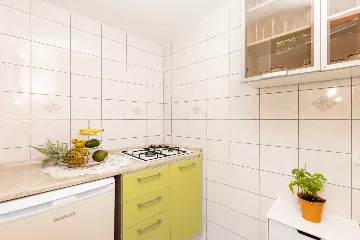 2-Bedroom Apartment in Mali Lošinj for 4 Guests