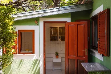 2-Bedroom Apartment in Mali Lošinj for 4 Guests