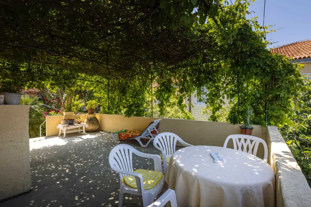Mali Lošinj 1-Bedroom Apartment for 2 Guests