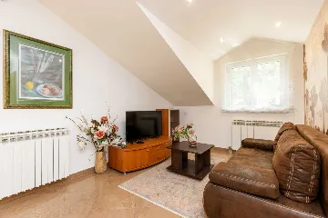 Artatore 2-Bedroom Apartment for 4 Guests