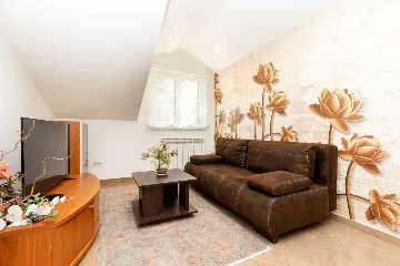 Artatore 2-Bedroom Apartment for 4 Guests