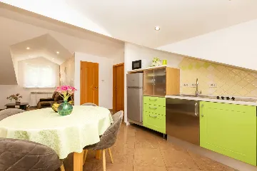 Artatore 2-Bedroom Apartment for 4 Guests