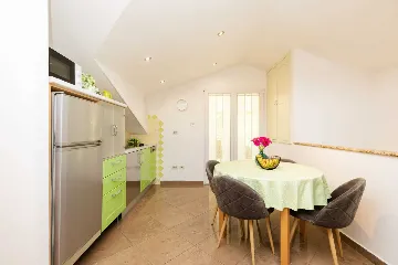 Artatore 2-Bedroom Apartment for 4 Guests