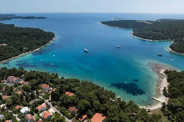 Artatore 2-Bedroom Apartment for 4 Guests