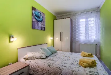 Veli Lošinj 2-Bedroom Apartment for 4 with Pet