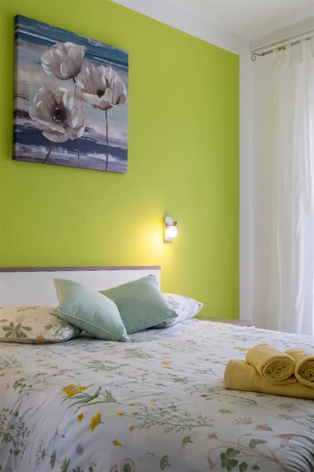 Veli Lošinj 2-Bedroom Apartment for 4 with Pet