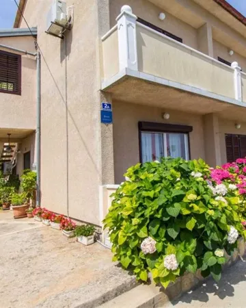 1-Bedroom Apartment in Veli Lošinj for 3 Guests