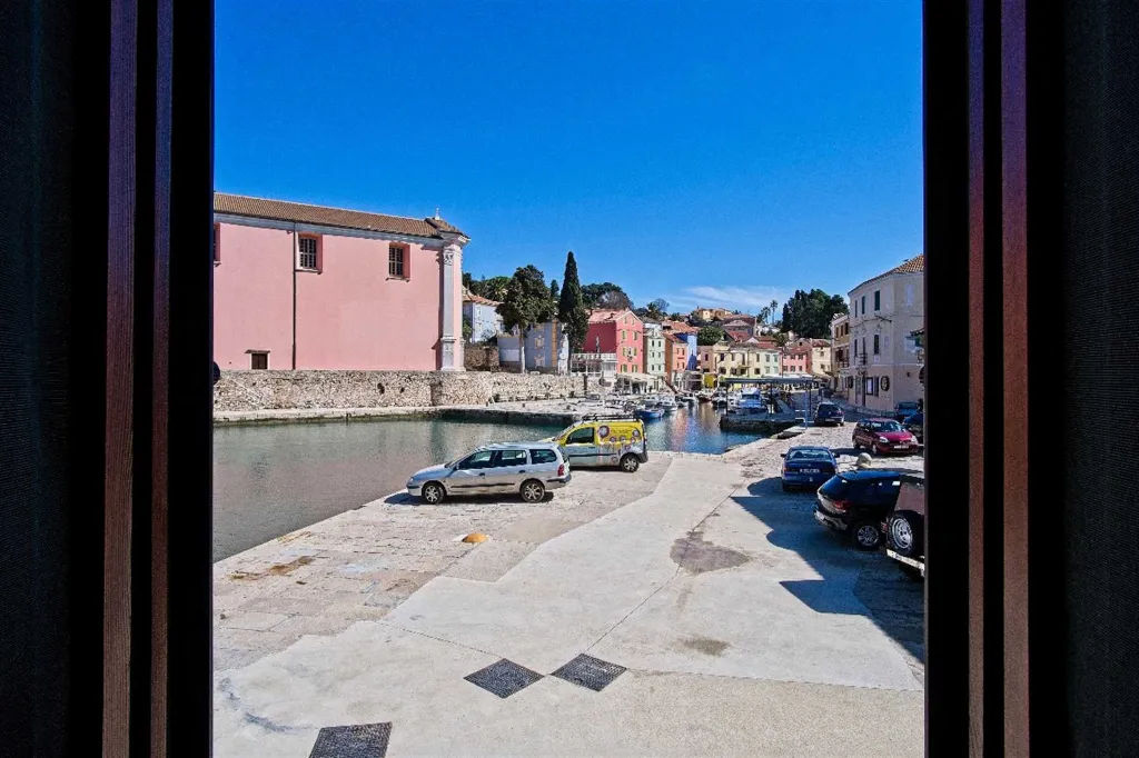 1-Bedroom Apartment in Veli Lošinj for 3 Guests