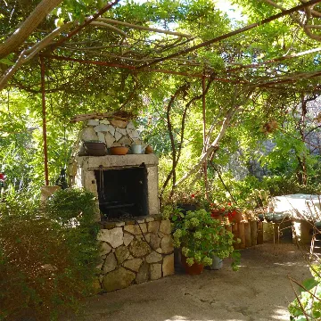 Two-Bedroom Apartment in Veli Lošinj for 4 Guests