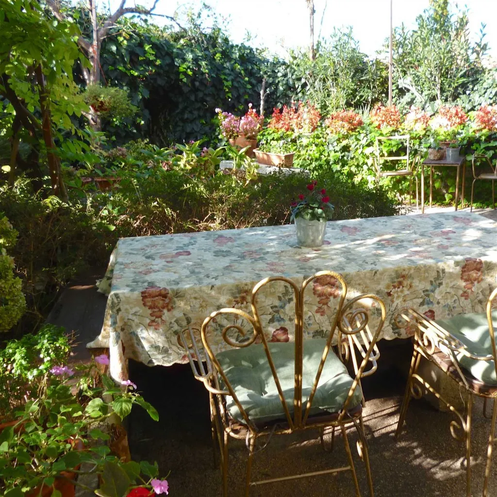 Two-Bedroom Apartment in Veli Lošinj for 4 Guests
