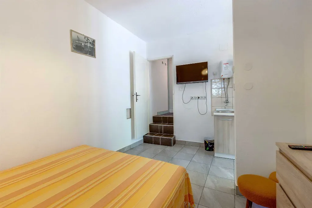 Veli Lošinj 1-Bedroom Apartment for Two