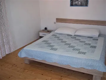 3-Bedroom Apartment in Veli Lošinj for up to 7