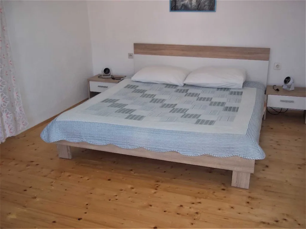 3-Bedroom Apartment in Veli Lošinj for up to 7