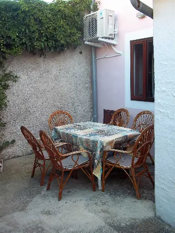 3-Bedroom Apartment in Veli Lošinj for up to 7