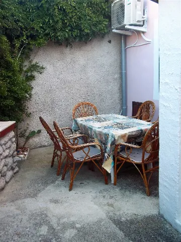 3-Bedroom Apartment in Veli Lošinj for up to 7