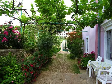 3-Bedroom Apartment in Veli Lošinj for up to 7