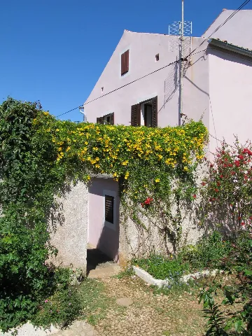 3-Bedroom Apartment in Veli Lošinj for up to 7