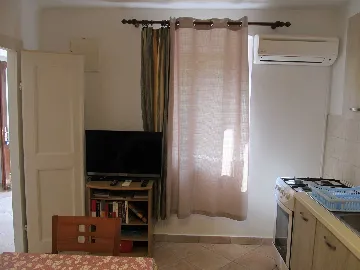 3-Bedroom Apartment in Veli Lošinj for up to 7