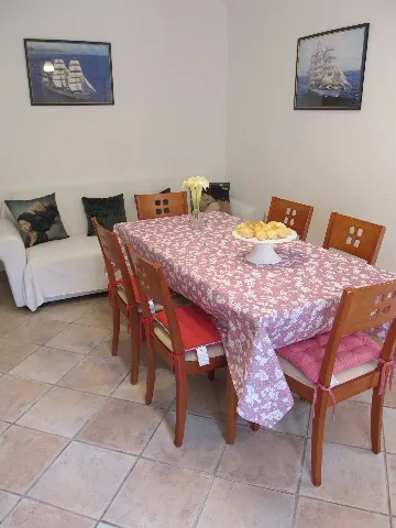 3-Bedroom Apartment in Veli Lošinj for up to 7