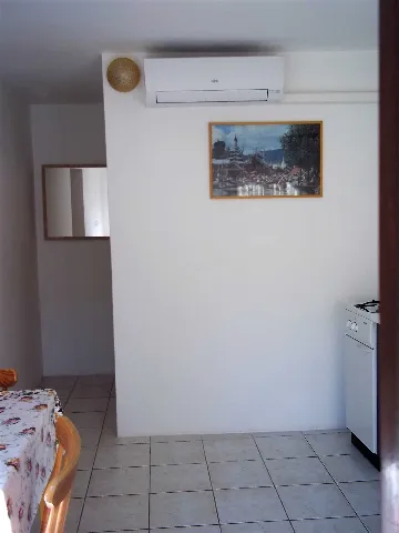 Pet-Friendly 1-Bedroom Apartment for 3 in Veli Lošinj