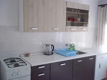 Pet-Friendly 1-Bedroom Apartment for 3 in Veli Lošinj