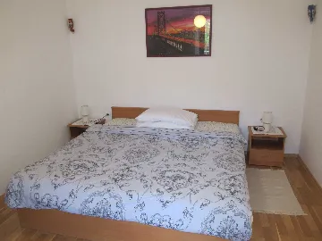 Pet-Friendly 1-Bedroom Apartment for 3 in Veli Lošinj
