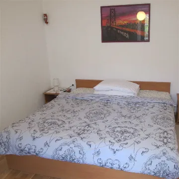 Pet-Friendly 1-Bedroom Apartment for 3 in Veli Lošinj