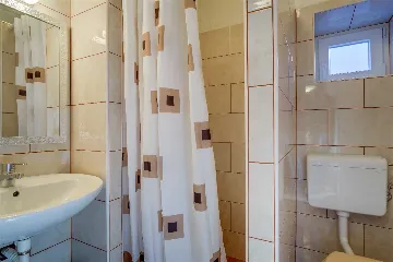 3-Bedroom Apartment for 6 in Veli Lošinj