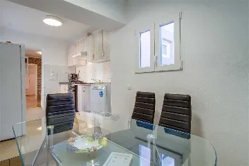3-Bedroom Apartment for 6 in Veli Lošinj