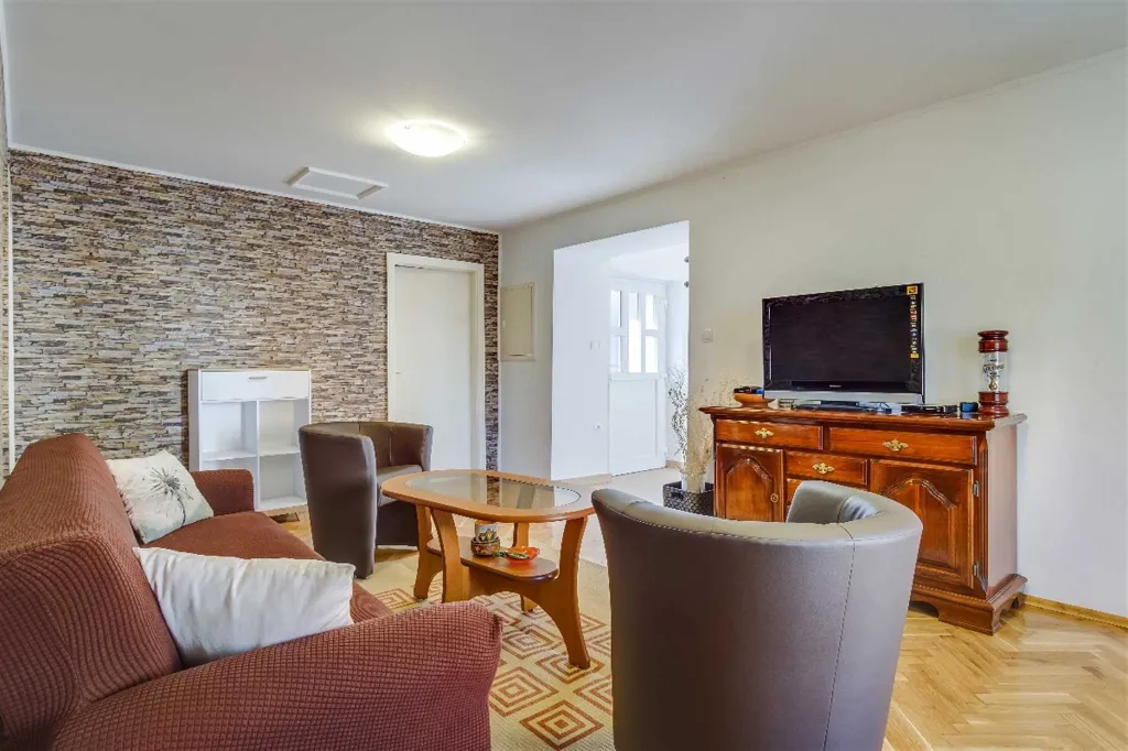 3-Bedroom Apartment for 6 in Veli Lošinj