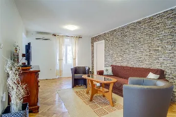 3-Bedroom Apartment for 6 in Veli Lošinj