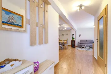 1-Bedroom Apartment in Veli Lošinj for Up to 3