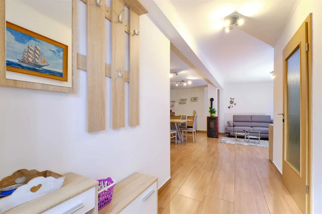 1-Bedroom Apartment in Veli Lošinj for Up to 3
