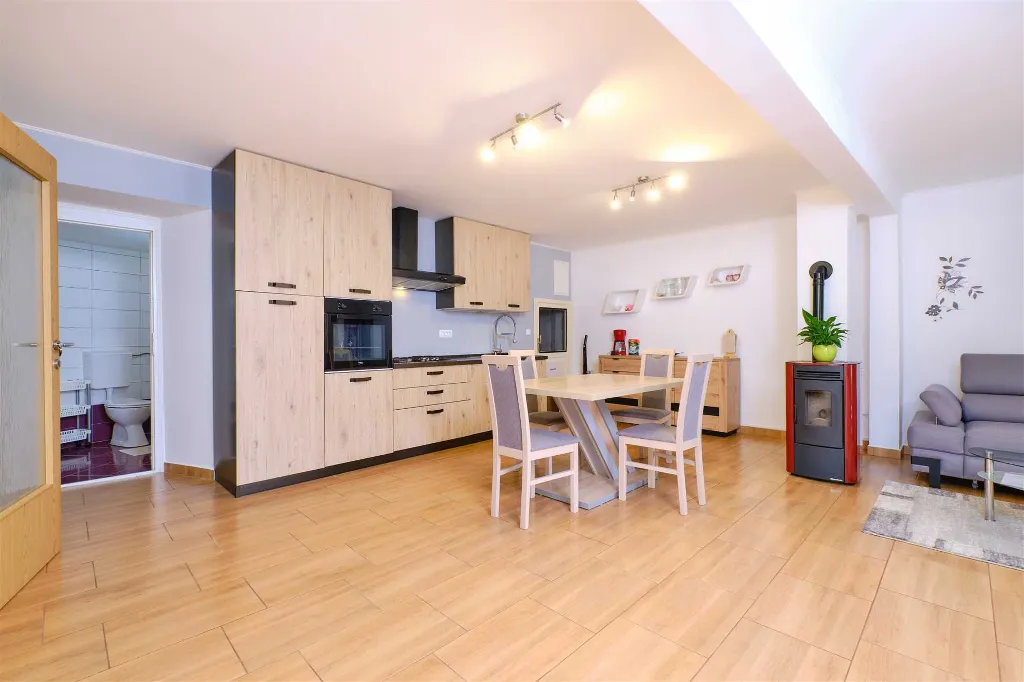 1-Bedroom Apartment in Veli Lošinj for Up to 3