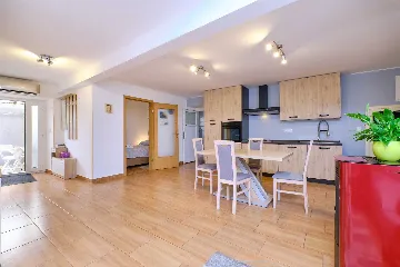 1-Bedroom Apartment in Veli Lošinj for Up to 3