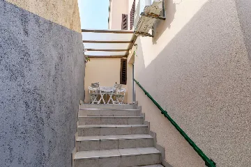1-Bedroom Apartment in Veli Lošinj for Up to 3