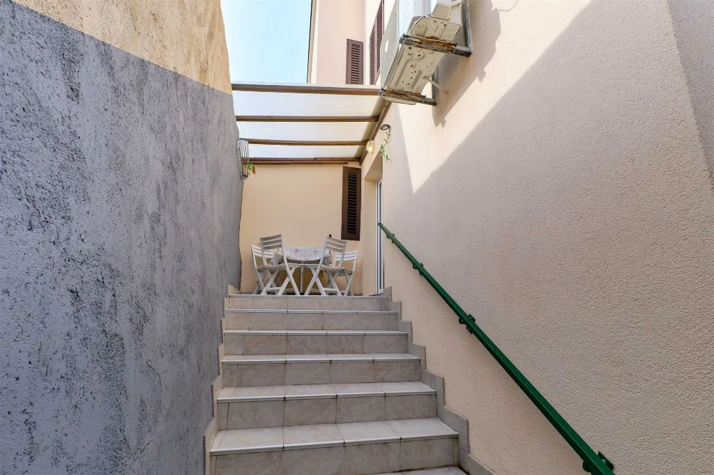 1-Bedroom Apartment in Veli Lošinj for Up to 3